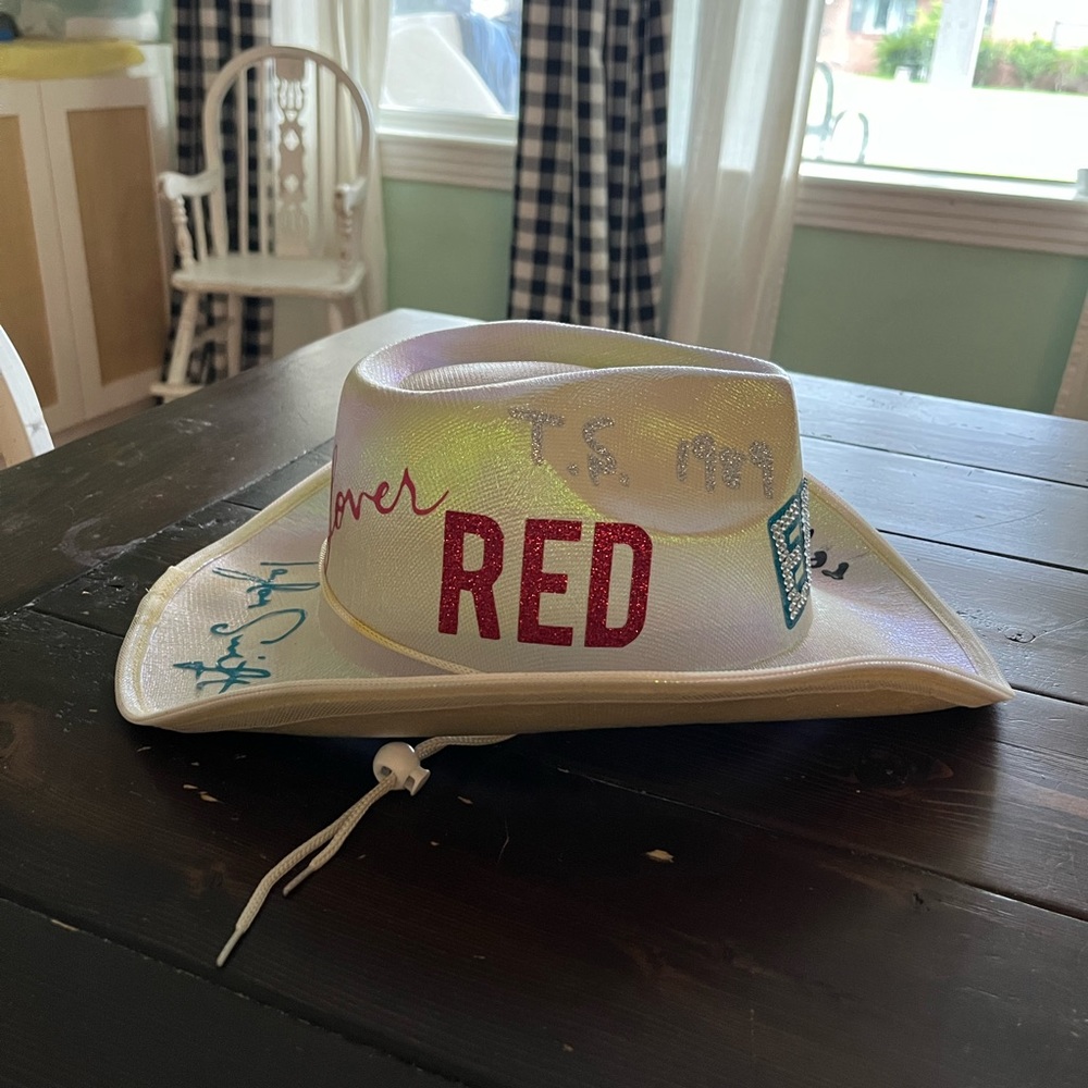 Eras tour Taylor Swift cowgirl hat